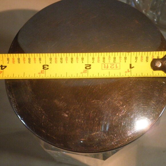 Vintage De Martus Octagonal Crystal Vanity Jars - Set of 2 - Picture 6 of 7